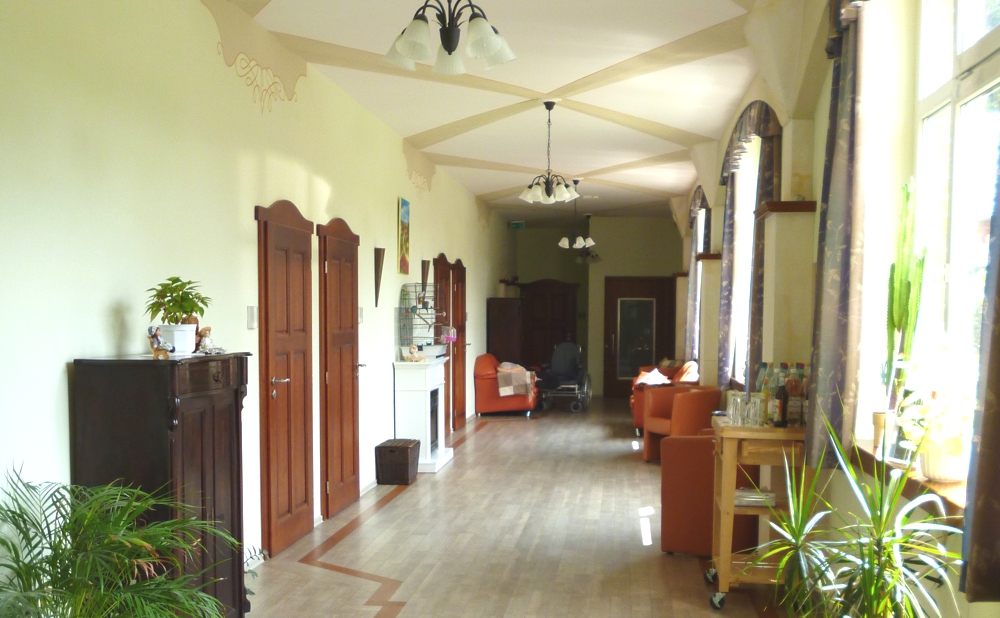 Ambulant betreutes Wohnen in Laubusch - parcus erika - großzügiger Flur